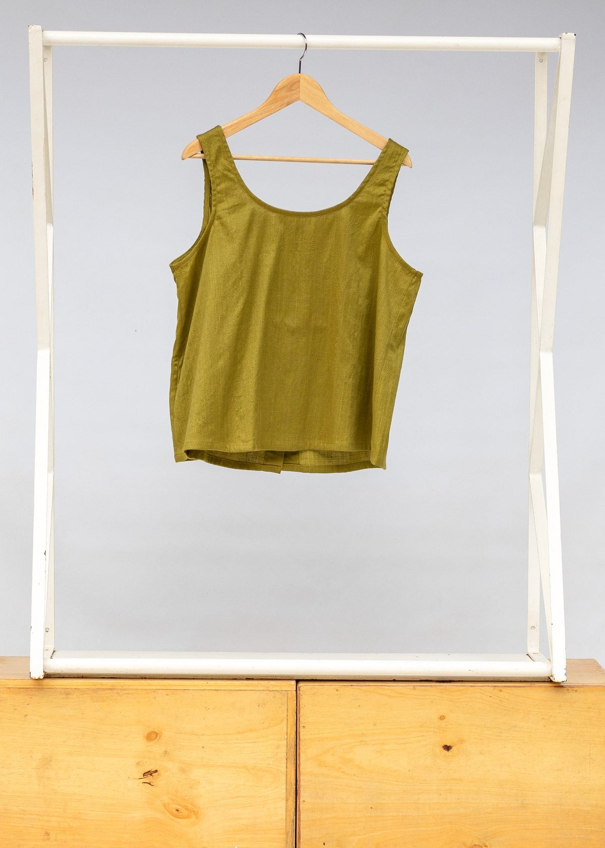 Moss Reversible Scoop Tank - Embroidery